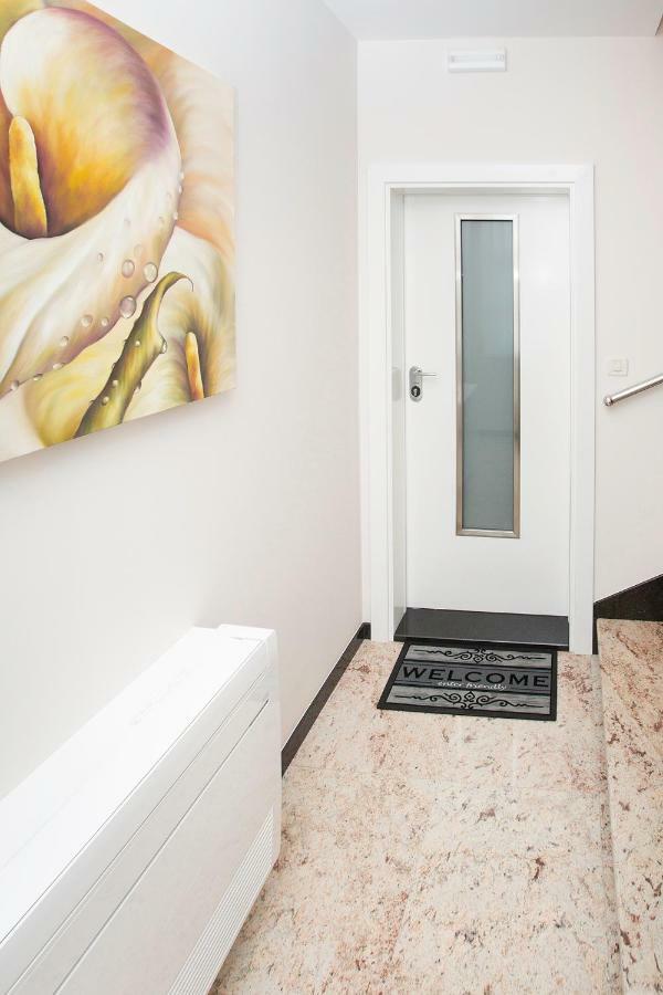 Villa Apartments Art Трогір Екстер'єр фото